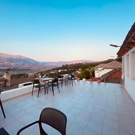Vila Eri Gjirokastër Eksteriør bilde