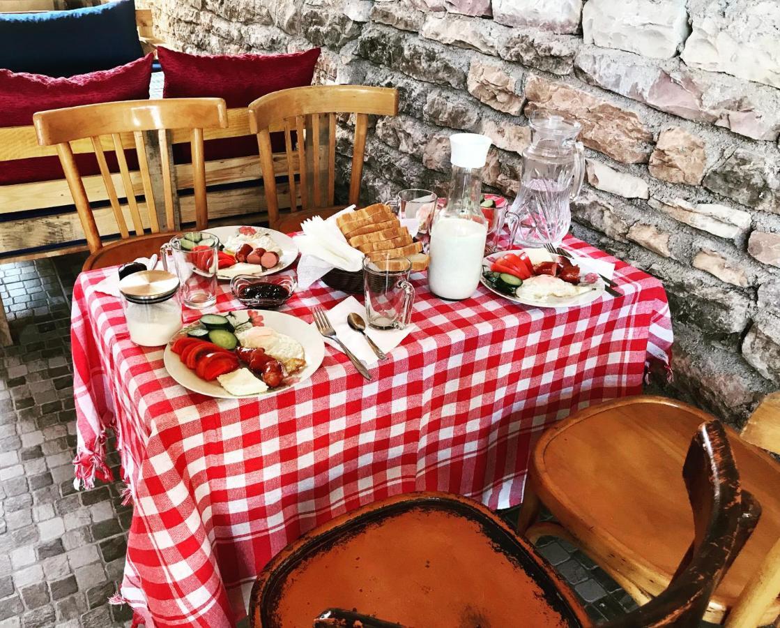 Vila Eri Gjirokastër Eksteriør bilde