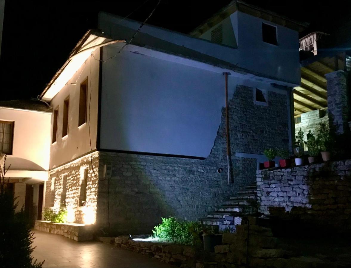 Vila Eri Gjirokastër Eksteriør bilde