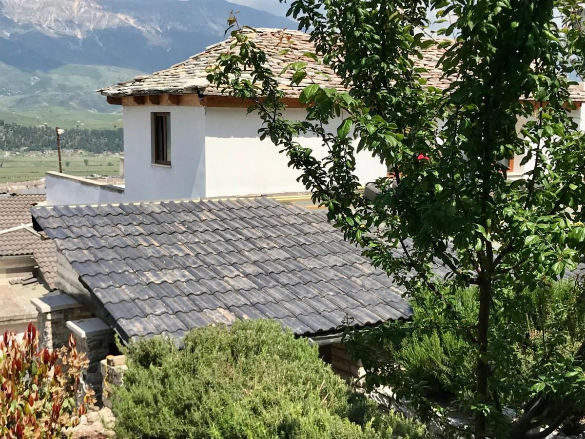 Vila Eri Gjirokastër Eksteriør bilde